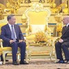 Chủ tịch nước Tô Lâm hội kiến Quốc vương Norodom Sihamoni tại Cung điện Hoàng gia Campuchia. (Ảnh: TTXVN)