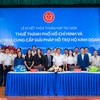 Ngân hàng đầu tiên ký kết hợp tác với Cục Thuế TP.HCM hỗ trợ hộ kinh doanh chuyển đổi