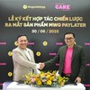 Ông Trương Hồng Hoàng, Giám đốc Phát triển kinh doanh ngành hàng dịch vụ của Thế giới Di động và ông Nguyễn Hữu Quang, CEO Ngân hàng số Cake công bố ra mắt sản phẩm MWG Paylater