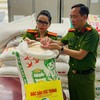 Hai cơ sở đóng gói, kinh doanh gạo ST25 giả nhãn hiệu bị lực lượng chức năng phát hiện.