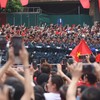 Hình ảnh hàng vạn người dân cổ vũ, chào mừng các khối tổng duyệt