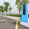 Trạm sạc xe điện lớn nhất cả nước của V-Green tại Trung tâm triển lãm Việt Nam (Hà Nội).