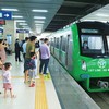 Hà Nội Metro sẽ hỗ trợ hành khách chuyển đổi thông tin vé ngày, vé tuần, vé tháng từ hệ thống cũ sang hệ thống mới tại 12 nhà ga trên tuyến.