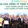 Bầu Đức thưởng 800 triệu đồng cho một nhân viên trồng chuối, khuyến khích người lao động cống hiến đạt mục tiêu tăng trưởng tham vọng