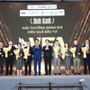 Ban tổ chức vinh danh các quỹ ở hạng mục Hiệu quả đầu tư 5 năm kỳ đánh giá 2021-2025 . Ảnh: Dũng Minh
