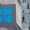 Sản lượng dầu thô của OPEC giảm mạnh trong tháng 3