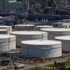 Tồn kho dầu toàn cầu lao dốc vì khủng hoảng eo biển Hormuz