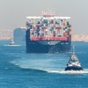 Lưu lượng qua Kênh đào Suez tăng trở lại giữa tắc nghẽn eo biển Hormuz