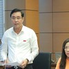 ĐBQH Nguyễn Cao Sơn (đoàn Phú Thọ) thảo luận tại tổ chiều 3/8 
