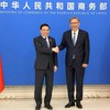 Bộ trưởng Bộ Công thương Lê Mạnh Hùng và Bộ trưởng Bộ Thương mại Trung Quốc Vương Văn Đào. 