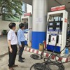 Cơ quan quản lý đã xử phạt 3 thương nhân đầu mối xăng dầu do không bảo đảm mức dự trữ tối thiểu. 