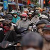 Ngày cuối nghỉ lễ, người dân ùn ùn trở lại TP.HCM qua nhiều cửa ngõ 