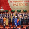 70 vị tham gia Đoàn Chủ tịch Uỷ ban Trung ương Mặt trận Tổ quốc Việt Nam khóa XI ra mắt Đại hội. Ảnh: Quang Vinh.
