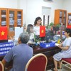 Người nộp thuế và nhân dân được hỗ trợ giải quyết TTHC tại bộ phận một cửa cơ quan Thuế Hà Nội. Ảnh minh họa.