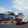 Bộ Công thương tiếp tục cắt giảm, đơn giản hóa hàng loạt thủ tục hành chính trong các lĩnh vực xăng dầu, xuất nhập khẩu... 