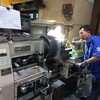 Sản xuất sản phẩm cơ khí chính xác tại một doanh nghiệp ở TP.HCM - Ảnh: Lê Quân