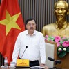 Phó Thủ tướng Thường trực Phạm Gia Túc yêu cầu bảo đảm nguồn cung, chất lượng và quyền lợi người tiêu dùng khi chuyển đổi sang xăng E10 - Ảnh: VGP.
