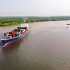 Sông Soài Rạp là cửa ngõ chính cho phép tàu biển có trọng tải lớn vận chuyển hàng hóa xuất nhập khẩu ra, vào TP.HCM. 