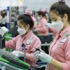 Điện thoại, linh kiện tiếp tục là mặt hàng đóng góp lớn vào kim ngạch xuất khẩu của cả nước 