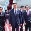 Thủ tướng Thái Lan bắt đầu thăm chính thức Việt Nam và tham dự AFF lần thứ 3 