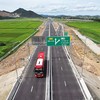 Cao tốc Bắc - Nam phía Đông, đoạn Diễn Châu - Bãi Vọt. Ảnh: Trân Châu 