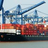 Xuất khẩu hàng hóa đến ngày 15/6 đạt 240 tỷ USD, tăng ấn tượng trên 20% so với cùng kỳ. 