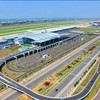 Cảng hàng không quốc tế Nội Bài hiện đang là sân bay lớn nhất ở phía Bắc. 