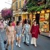 Theo Cục Thống kê, doanh thu du lịch lữ hành 6 tháng đầu năm 2026 ước đạt 49,8 nghìn tỷ đồng, tăng 15,0% so với cùng kỳ năm trước