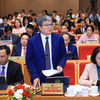 Phó Chủ tịch UBND TP. Hà Nội Trương Việt Dũng trả lời câu hỏi của đại biểu.