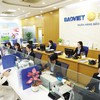 Người dân cần cảnh giác với lời chào mời gửi tiền lãi suất cao, nên đến tận quầy giao dịch cho chắc chắn. Ảnh: Đức Thanh