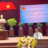 Giám đốc Sở Tài chính TP. Cần Thơ Lê Thanh Tâm trình bày dự thảo Nghị quyết về dự kiến kế hoạch đầu tư công TP. Cần Thơ năm 2027 tại kỳ họp. 