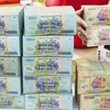 Lãi suất liên ngân hàng bất ngờ vọt tăng sau khi hạ về mức thấp lịch sử 