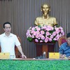 Ông Đỗ Mạnh Khởi, Phó Cục trưởng Cục Phát triển doanh nghiệp tư nhân và kinh tế tập thể làm việc với UBND tỉnh Quảng Ngãi.