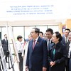 Chủ tịch Quốc hội Trần Thanh Mẫn và Phu nhân thăm Trường liên cấp số 14 mang tên Chủ tịch Hồ Chí Minh ở Mông Cổ. Ảnh: Dương Dung/QH.