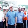 Lãnh đạo tỉnh Quảng Trị và lãnh đạo Tập đoàn EVN kiểm tra thực địa dự án Trung tâm Nhiệt điện Quảng Trạch. Ảnh: Mỹ Hạnh - Trường Nhật