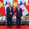 Thủ tướng Lê Minh Hưng hội kiến Tổng thống Panama José Raúl Mulino - Ảnh: Đức Thanh