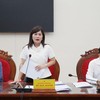 Bà Lê Thị Thương, Phó Giám đốc Sở Tài chính Quảng Trị báo cáo tại buổi làm việc. Ảnh: Đặng Hà