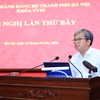 Phó Chủ tịch UBND TP. Hà Nội Trương Việt Dũng trình bày báo cáo tại hội nghị. Ảnh: Quang Thái