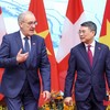 Thủ tướng Chính phủ Lê Minh Hưng hội kiến Tổng thống Thụy Sĩ Guy Parmelin.