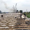 Đắp nền đường Dự án cao tốc Châu Đốc-Cần Thơ-Sóc Trăng. 
