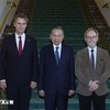 Tổng Bí thư, Chủ tịch nước Tô Lâm hội kiến Chủ tịch Hạ viện Peter De Roover (bên phải) và Chủ tịch Thượng viện Vincent Blondel (bên trái). (Ảnh: Thống Nhất/TTXVN)