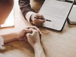 Những quan điểm quanh vấn đề phạt nặng ngân hàng ép mua bảo hiểm
