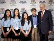 Tỷ phú Warren Buffett: Đây là sai lầm lớn nhất mà cha mẹ mắc phải khi dạy con cái về tiền bạc