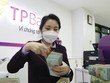Ngân hàng đi gỡ khó và bài toán “khó phải tự gỡ”