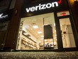 Verizon ngừng quảng cáo, gây sức ép để Facebook thay đổi chính sách