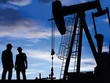 Giá dầu khó cải thiện, doanh nghiệp dầu khí còn chật vật