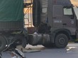Hải Phòng: Va chạm xe đầu kéo, bố bị thương, 2 con tử vong