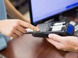 Sử dụng thẻ tại các điểm POS, người dùng cần lưu ý điểm gì?