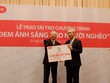 Dai-ichi Life Việt Nam tài trợ 1,2 tỷ đồng cho chương trình “Đem ánh sáng cho người nghèo”