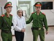Ngân hàng giữa hai bờ đại án